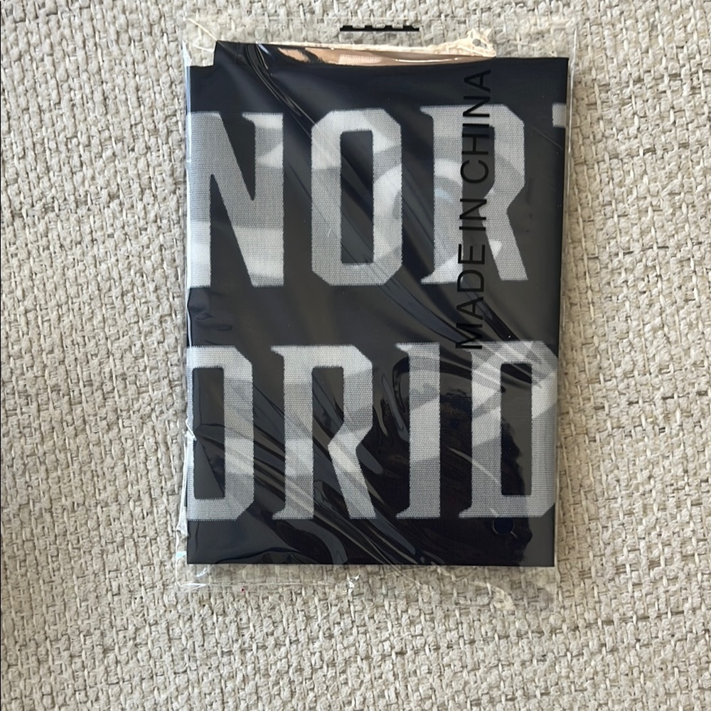 UNF Brand New Tapestry